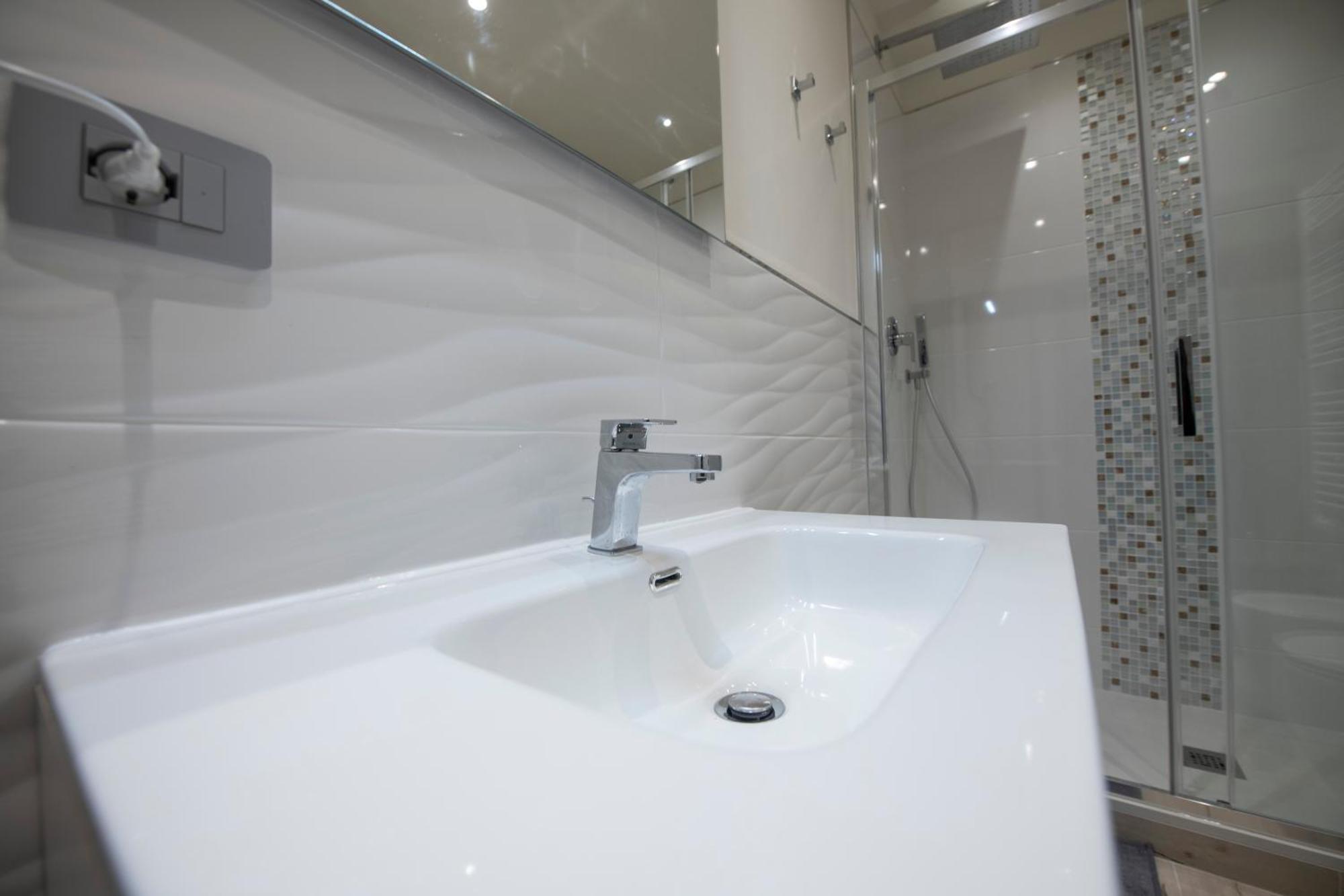 243B - Appartamento Mignon - Sara Home Chiavari, 200Metri Dal Mare ภายนอก รูปภาพ