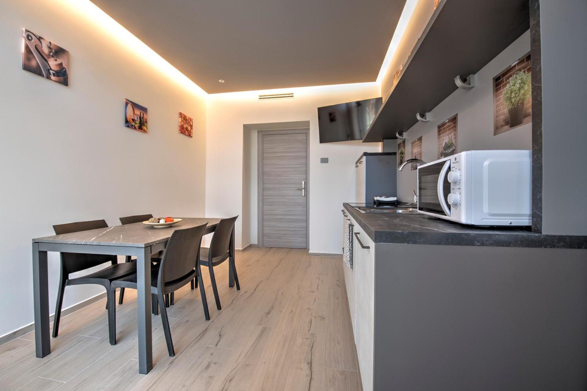 243B - Appartamento Mignon - Sara Home Chiavari, 200Metri Dal Mare ภายนอก รูปภาพ