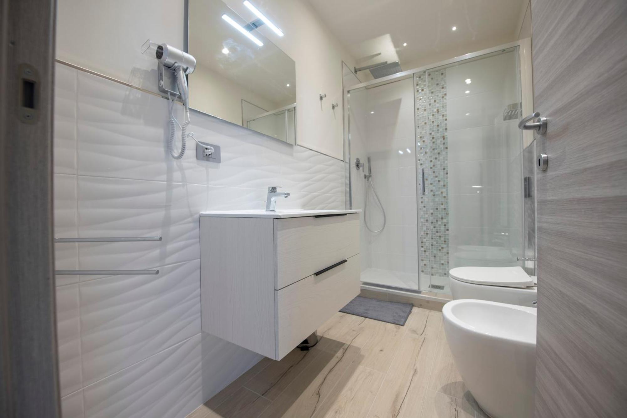 243B - Appartamento Mignon - Sara Home Chiavari, 200Metri Dal Mare ภายนอก รูปภาพ