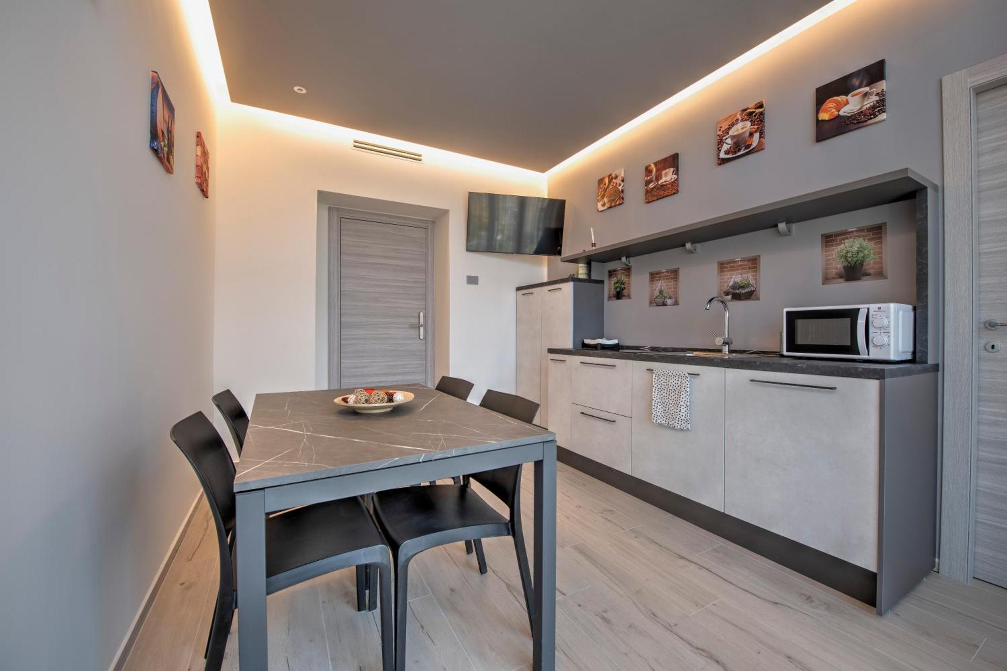 243B - Appartamento Mignon - Sara Home Chiavari, 200Metri Dal Mare ภายนอก รูปภาพ